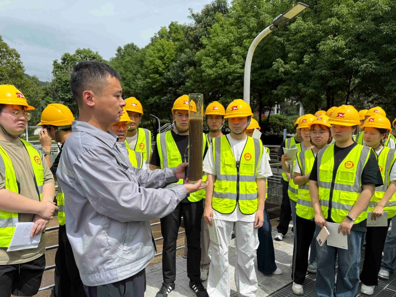 社会责任|水环境公司发展“党建引领促发展 hahabet教育共成长”公家盛开日活动 社会责任|水环境公司发展“党建引领促发展 hahabet教育共成长”公家盛开日活动